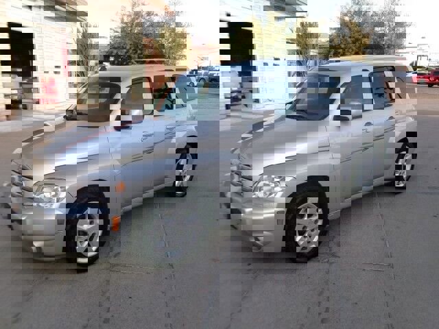 Used 2011 Chevrolet HHR LT