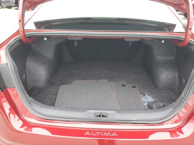 Used 2025 Nissan Altima 2.5 SR w/ SR Premium Package FWD image 26