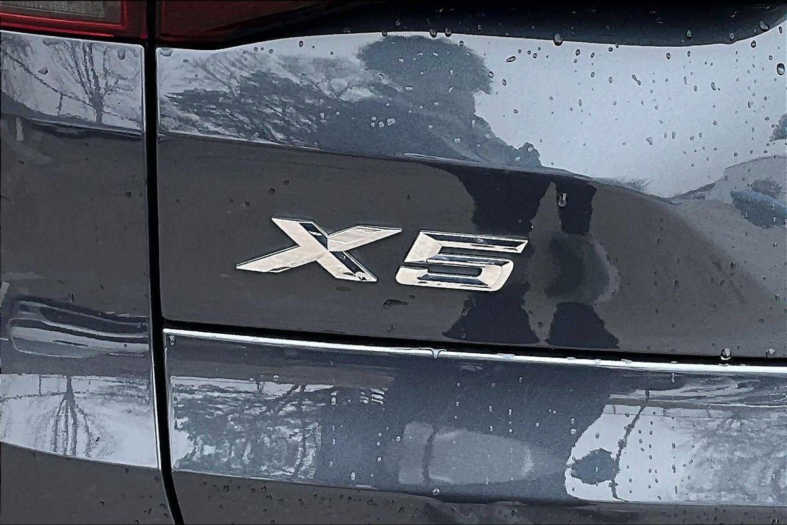 Used 2022 BMW X5 xDrive40i w/ Premium Package image 28