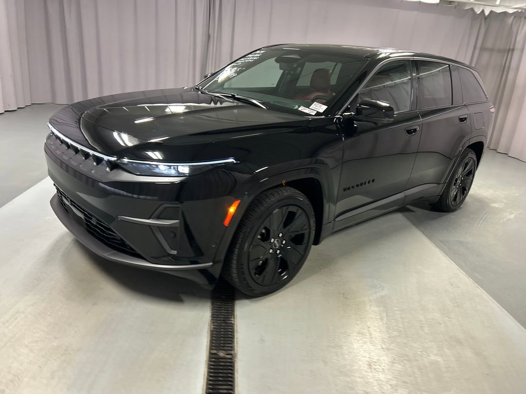 Used 2024 Jeep Wagoneer Launch Edition image 3