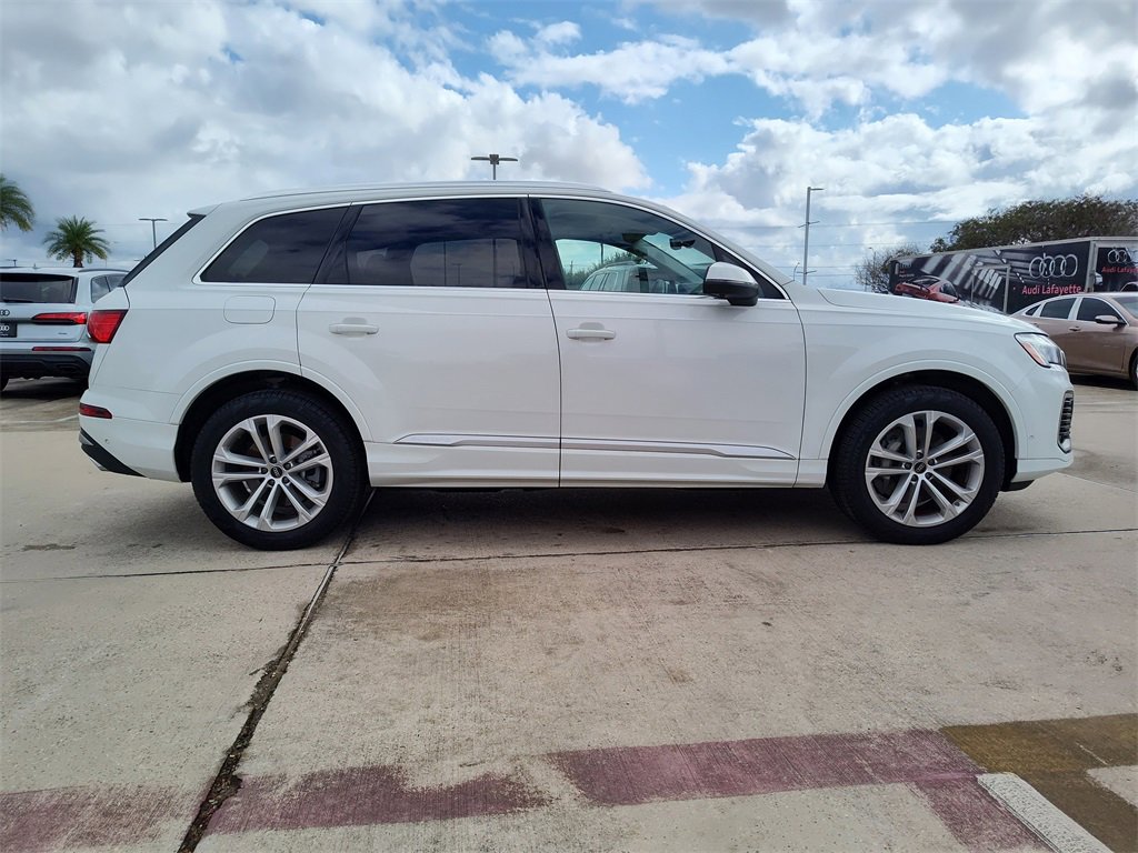 Used 2025 Audi Q7 3.0T Premium Plus image 13