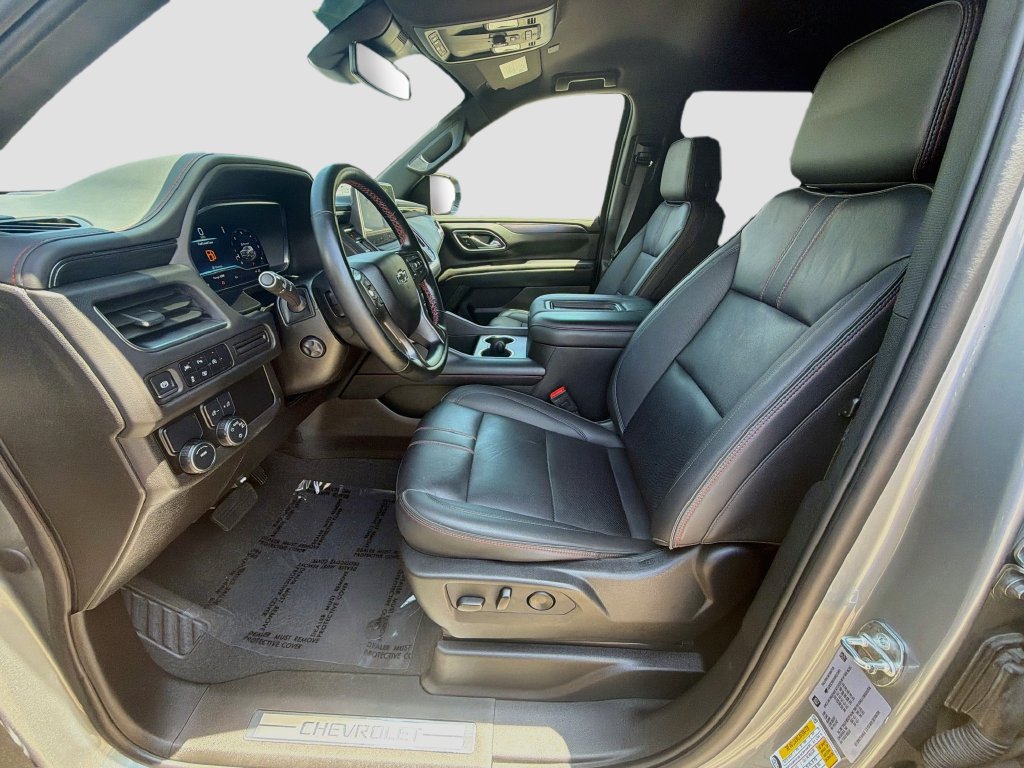Used 2024 Chevrolet Tahoe RST w/ Luxury Package RWD image 19