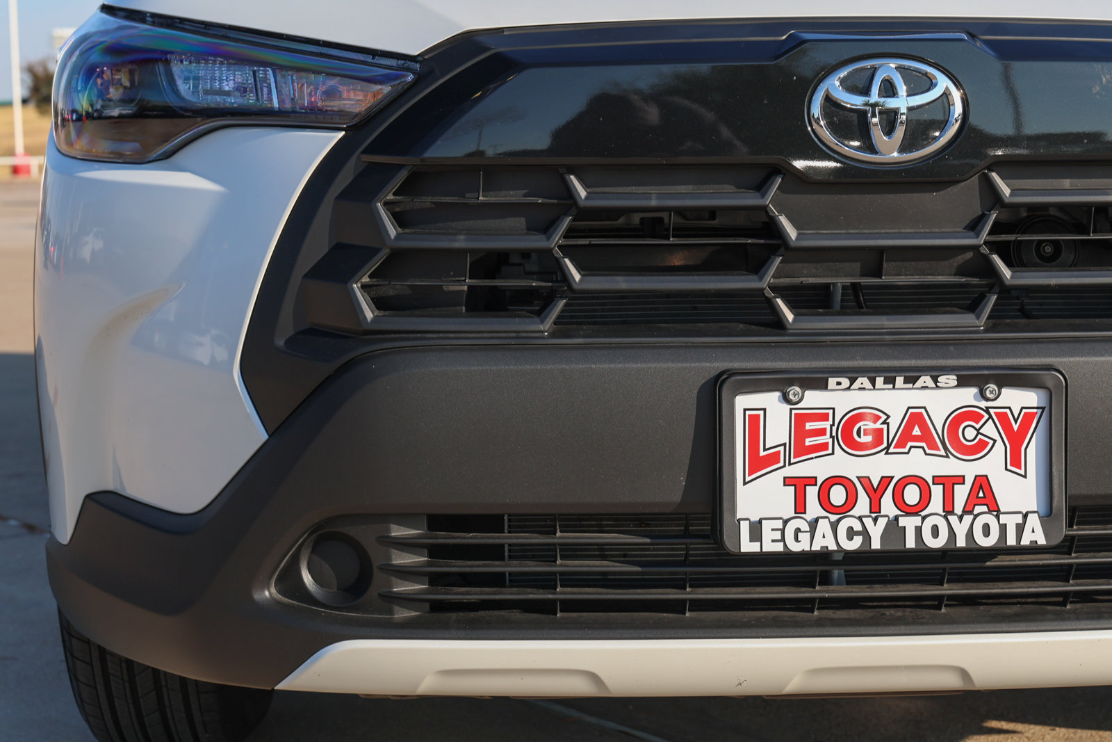 Used 2026 Toyota Corolla Cross LE FWD image 11