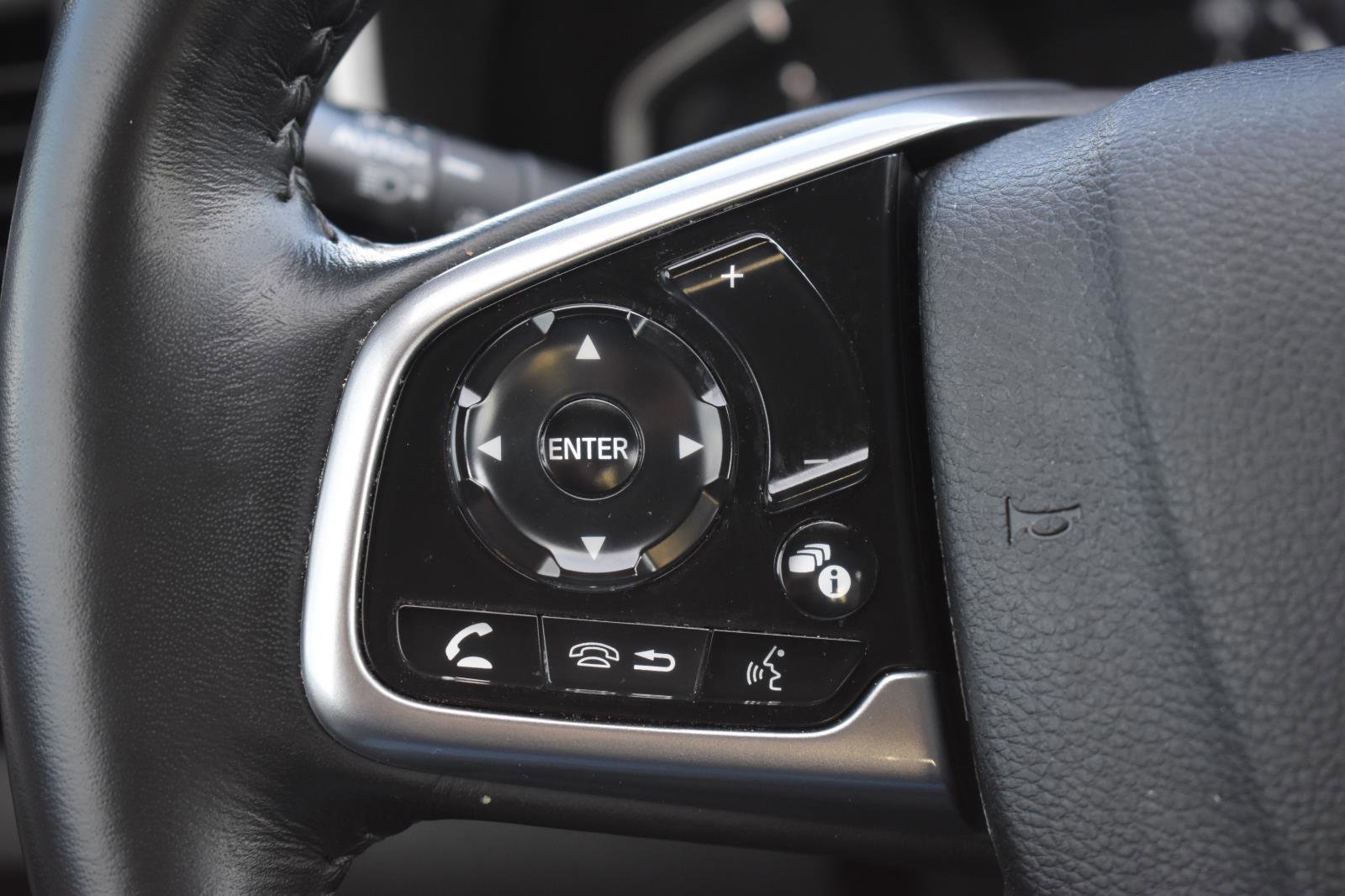 Used 2022 Honda CR-V Touring image 7