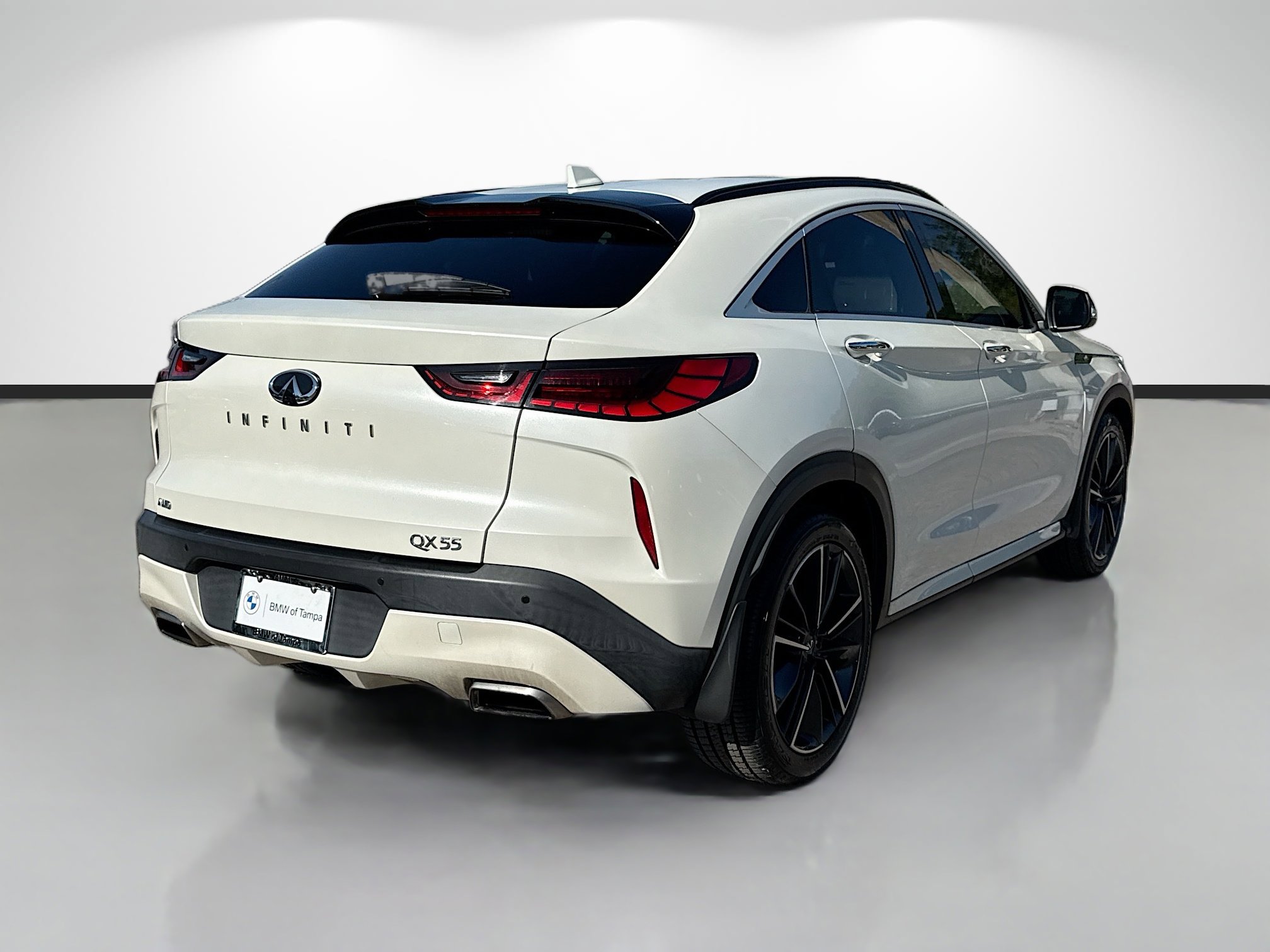 Used 2022 INFINITI QX55 Luxe w/ Cargo Package AWD/4WD image 3
