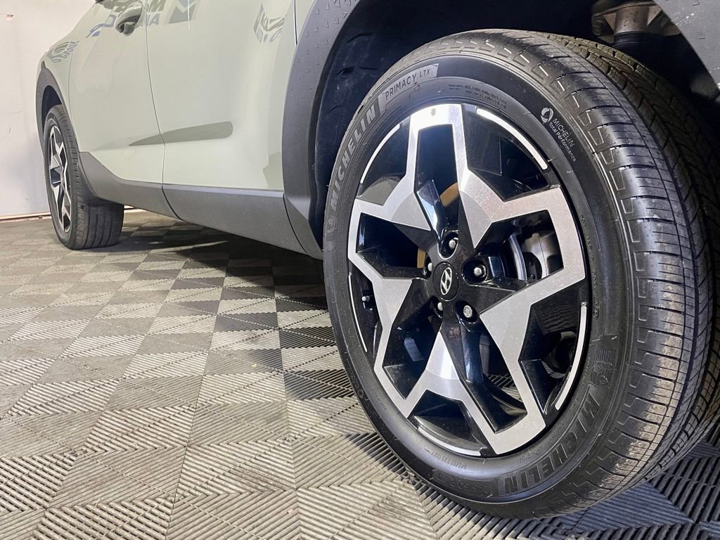 Used 2024 Hyundai Santa Cruz Limited image 11