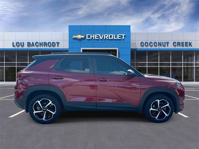 Used 2021 Chevrolet TrailBlazer RS w/ Sun and Liftgate Package image 9