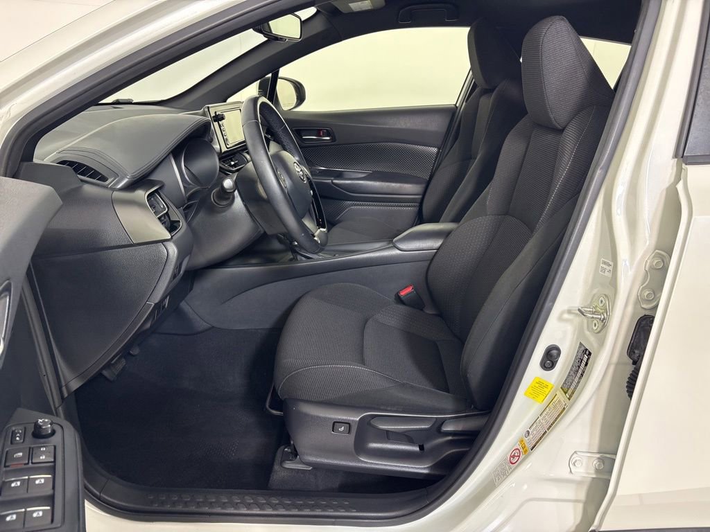 Used 2018 Toyota C-HR XLE image 14