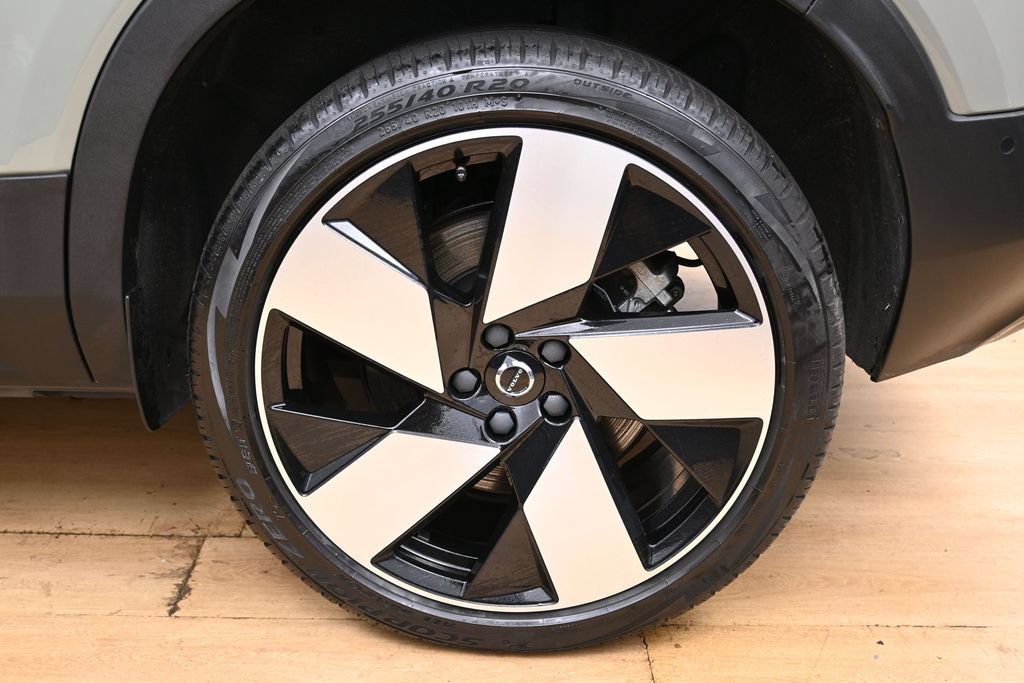 Used 2023 Volvo C40 P8 Recharge Ultimate AWD/4WD image 31