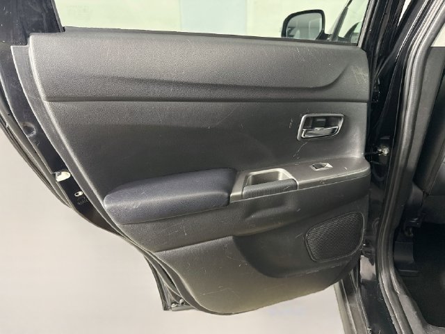 Used 2023 Mitsubishi Outlander Sport ES AWD/4WD image 25