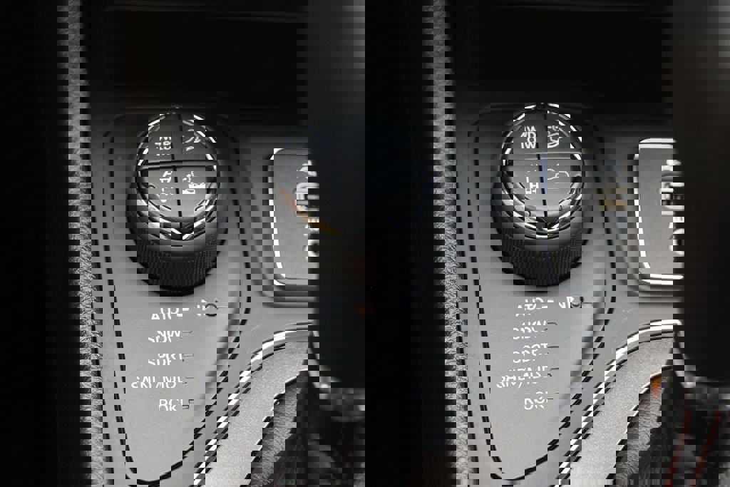 Used 2021 Jeep Cherokee Trailhawk w/ Sun, Sound & Nav Group image 26