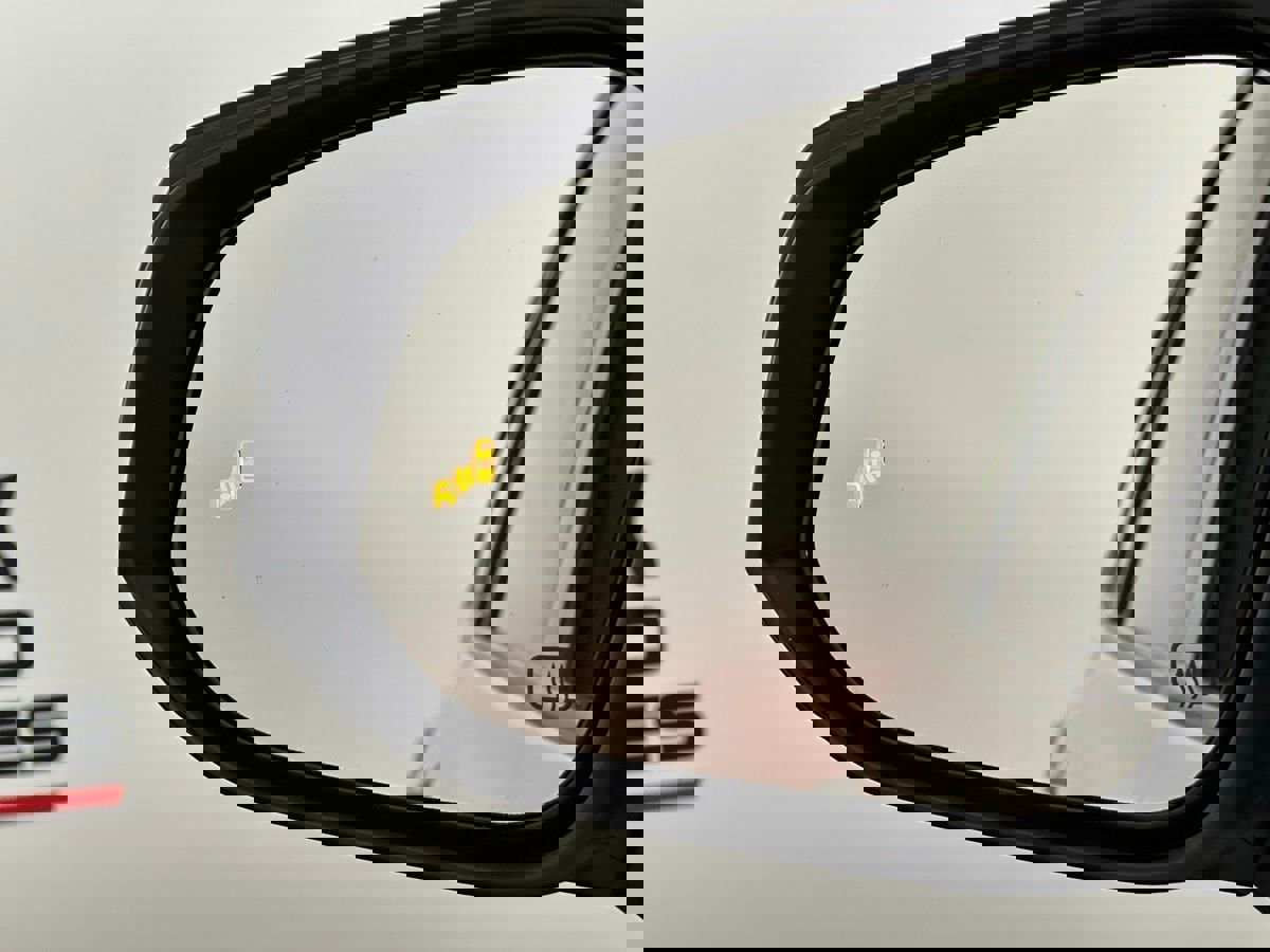 Used 2022 Toyota Highlander XSE image 46