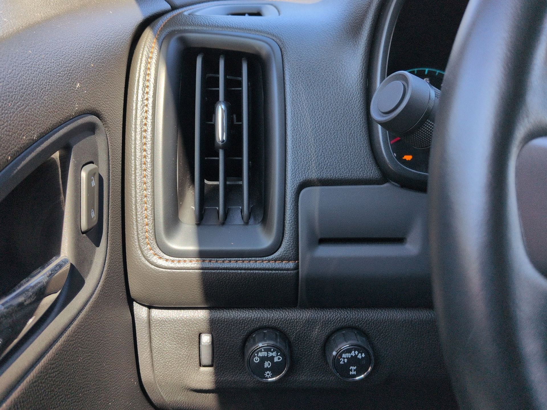 Certified 2021 GMC Canyon AT4 image 17