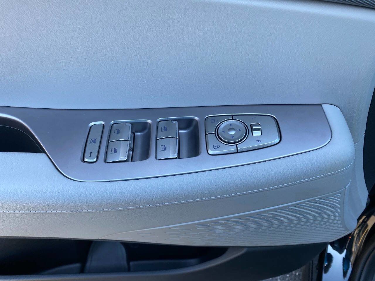 Used 2021 Hyundai Palisade SE image 12