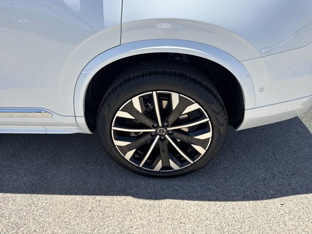 New 2025 Volvo XC90 T8 Ultra w/ Protection Package Premier image 9