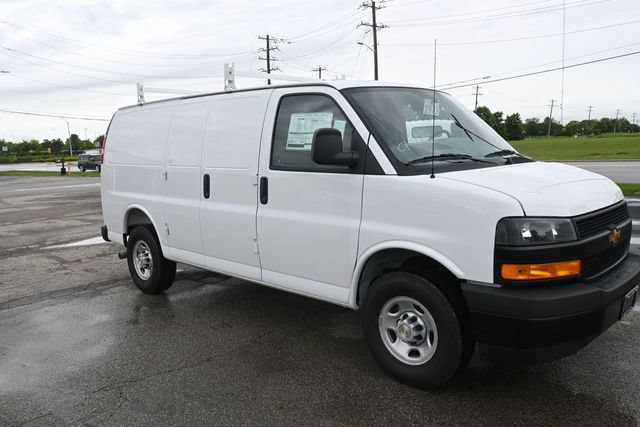 New 2026 Chevrolet Express 2500 w/ Driver Convenience Package RWD image 14