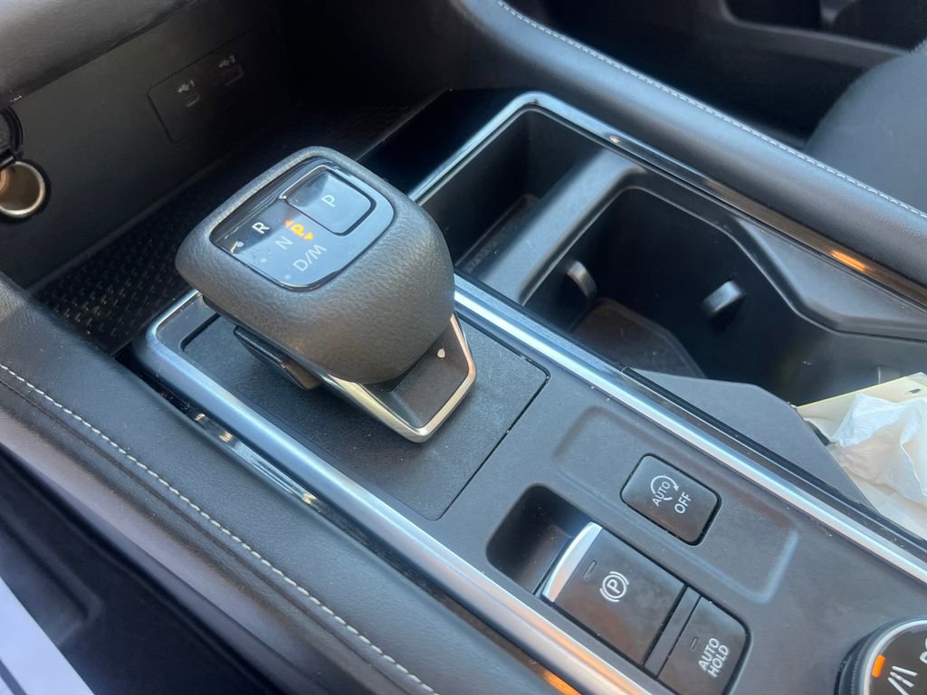 Used 2022 Nissan Pathfinder SV image 23