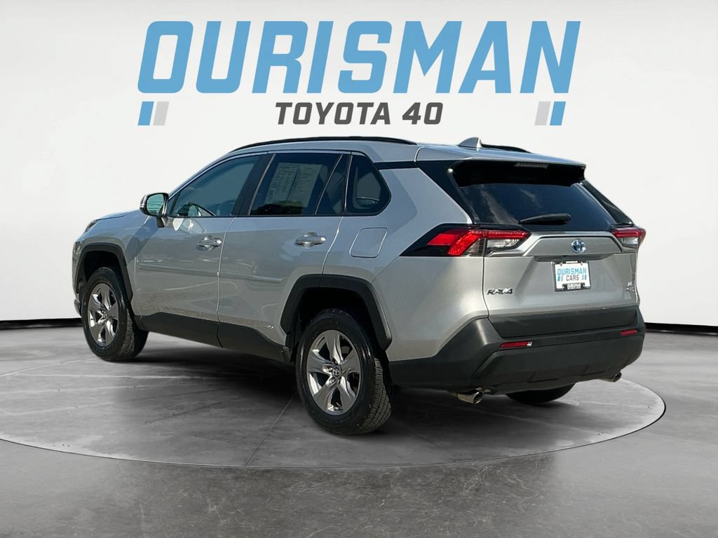 Certified 2024 Toyota RAV4 LE AWD/4WD image 6