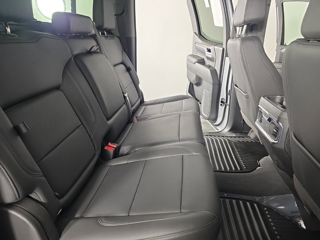 Used 2025 Chevrolet Silverado 1500 LTZ w/ LTZ Convenience Package II image 39