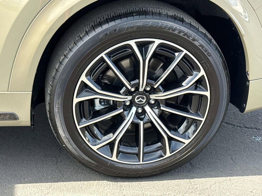 Certified 2025 MAZDA CX-70 3.3 Turbo S w/ Premium Package image 32