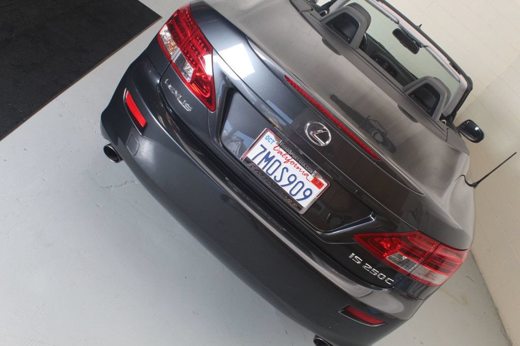Used 2010 Lexus IS 250C w/ Luxury Pkg RWD image 8