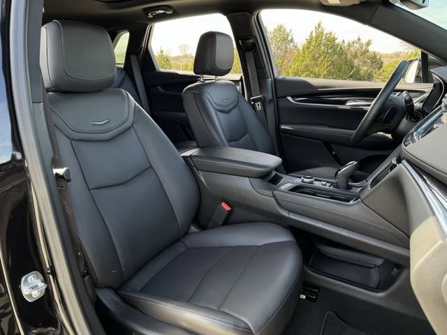 New 2025 Cadillac XT5 Premium Luxury FWD image 24