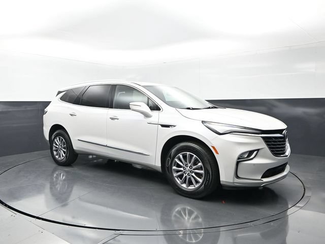 Used 2023 Buick Enclave Essence