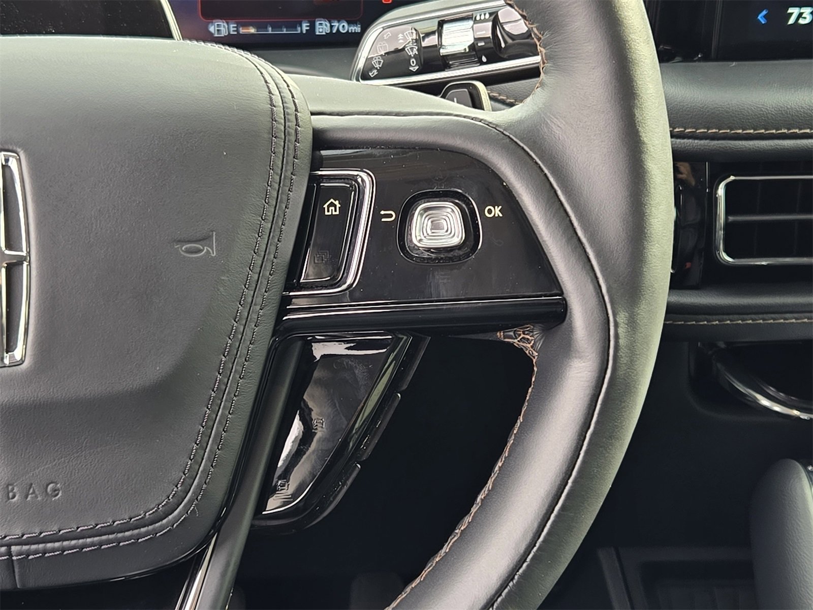 Used 2025 Lincoln Aviator Reserve w/ Equipment Group 201A image 27