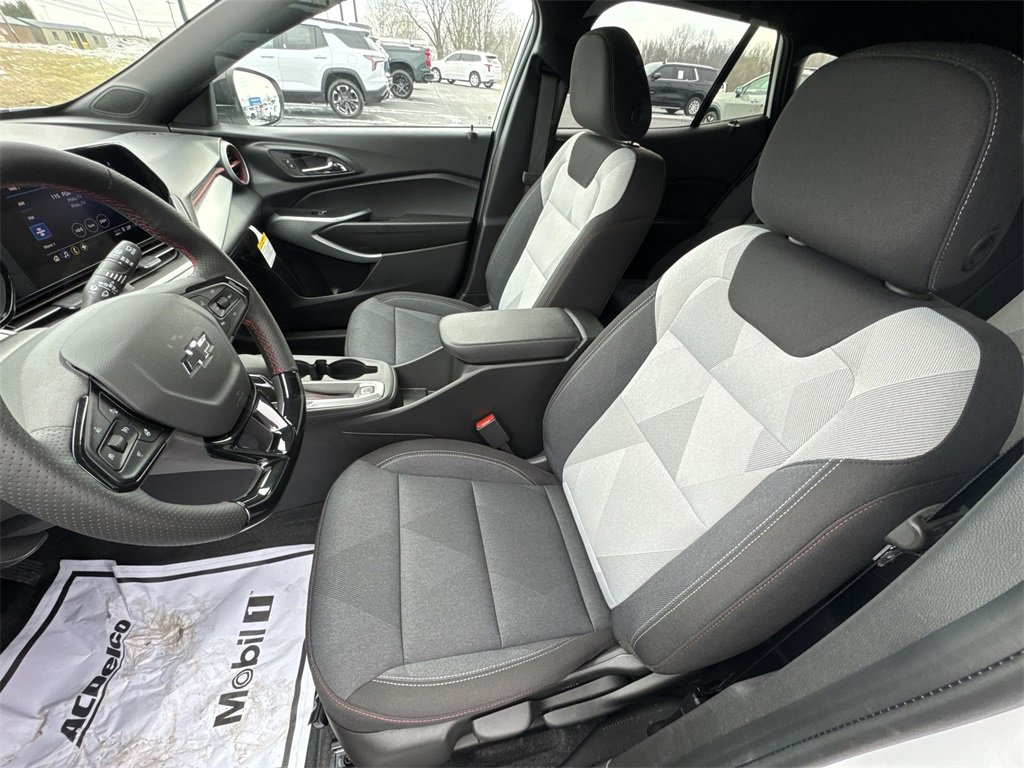 New 2026 Chevrolet Trax RS w/ Driver Confidence Package image 11
