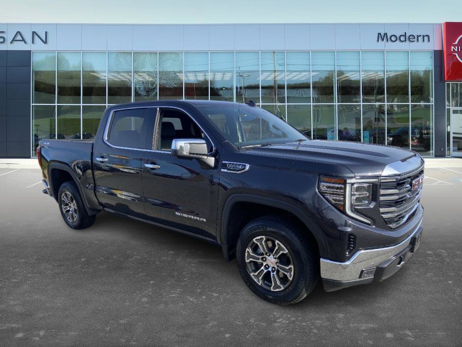 Used 2024 GMC Sierra 1500 SLT image 3