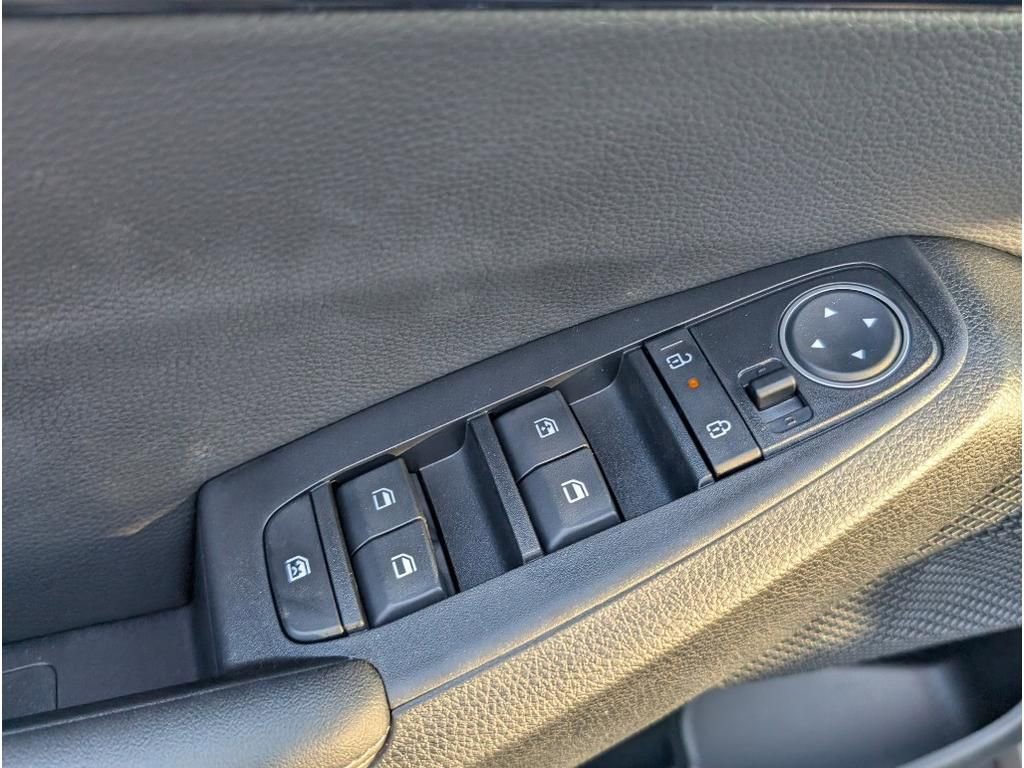 New 2026 Kia Seltos S image 17