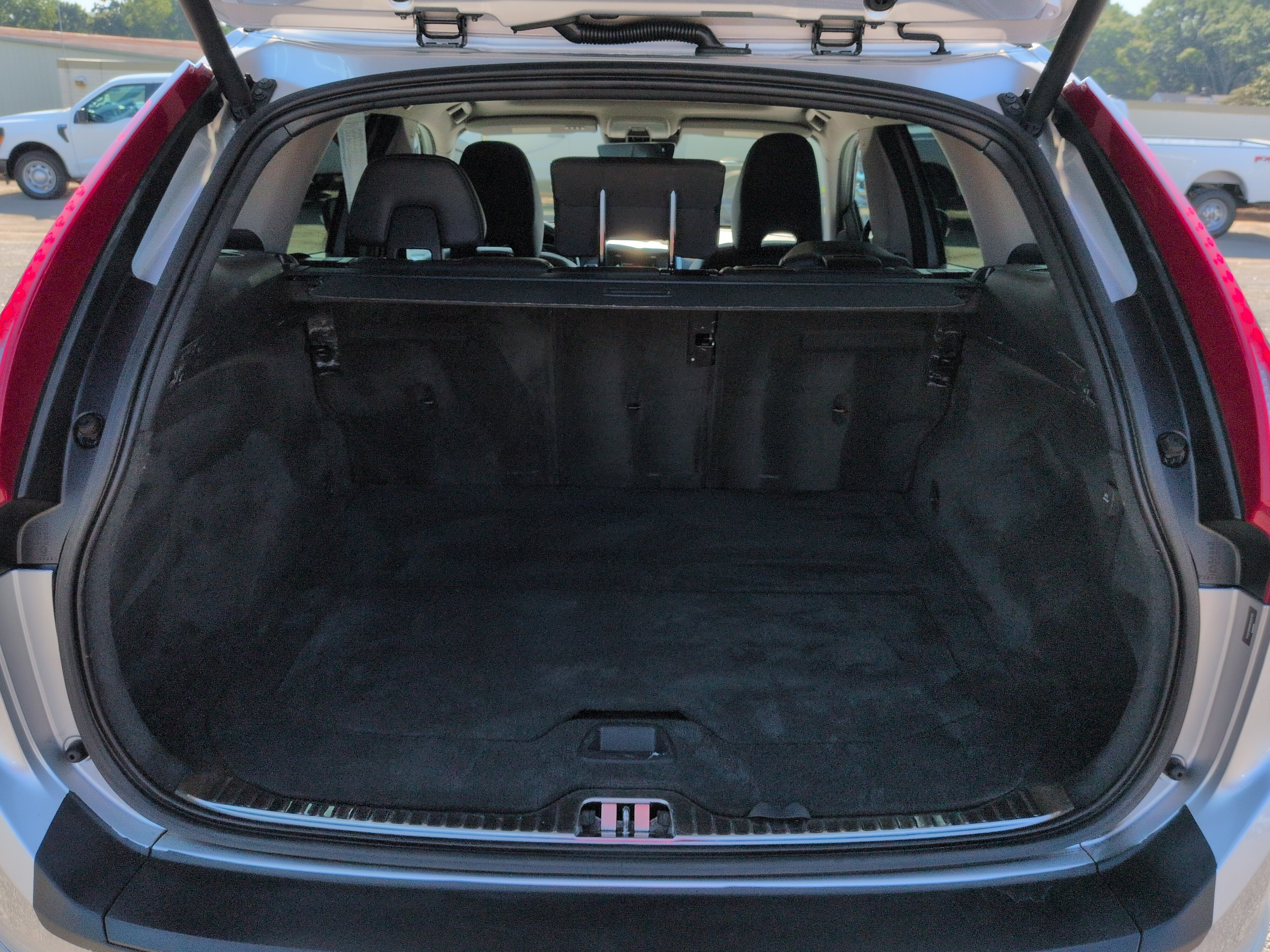 Used 2015 Volvo XC60 T5 Platinum AWD/4WD image 11