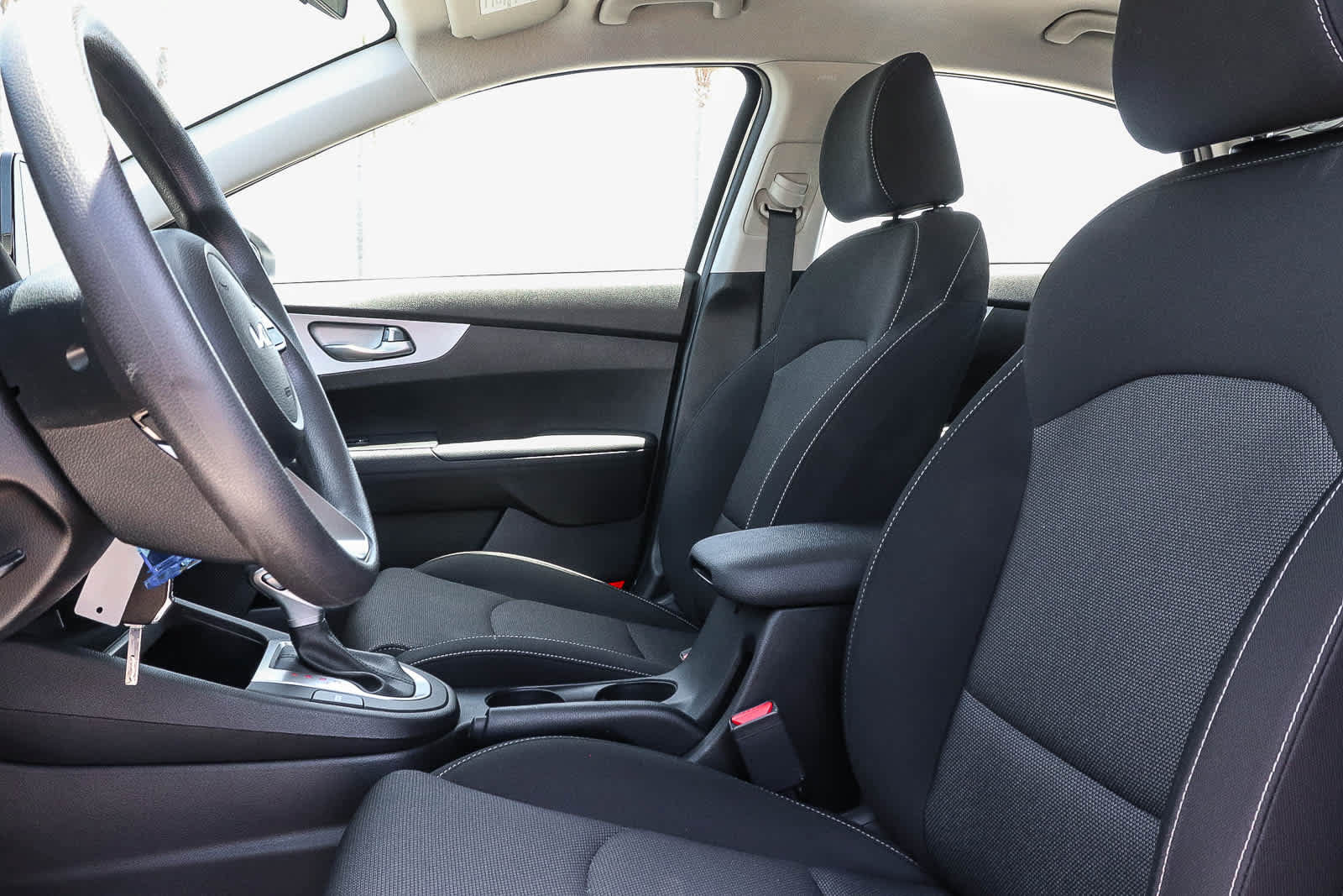 Used 2023 Kia Forte LXS w/ LXS Technology Package FWD image 26