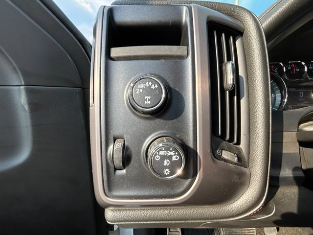 Used 2017 GMC Sierra 1500 SLT AWD/4WD image 25