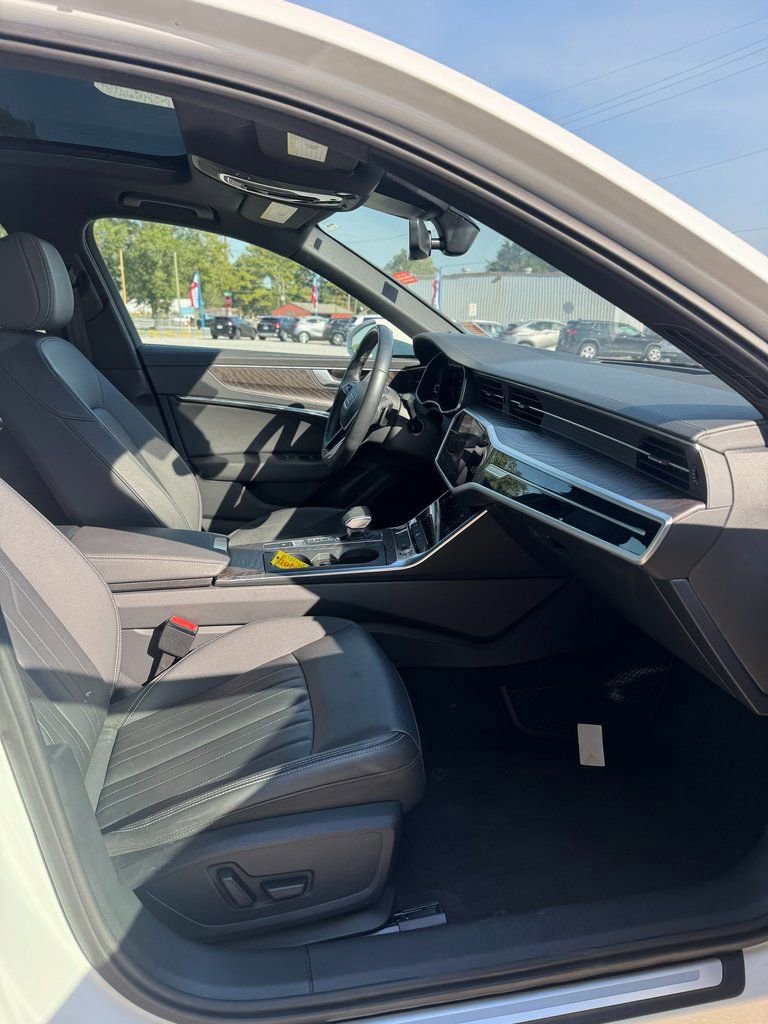 Used 2023 Audi A6 Premium image 12