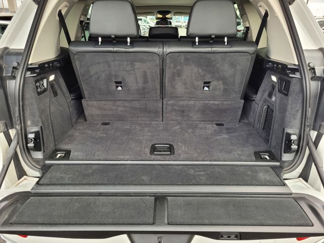 Used 2026 BMW X7 xDrive40i image 19