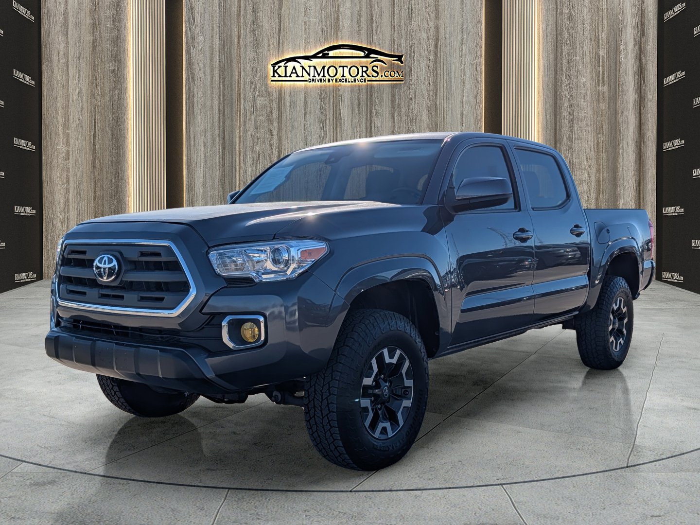 Used 2019 Toyota Tacoma SR w/ SR Convenience Package image 4