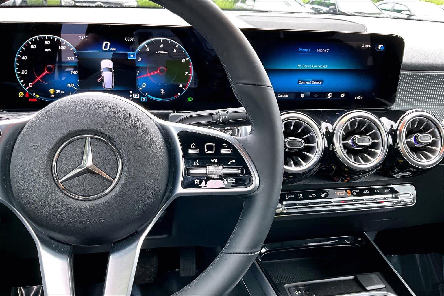 Certified 2022 Mercedes-Benz GLB 250 4MATIC image 24