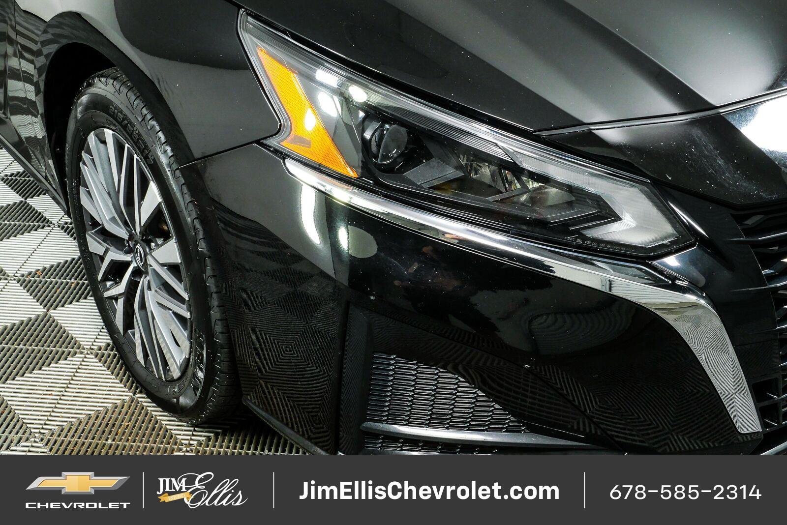 Used 2024 Nissan Altima 2.5 SV FWD image 32