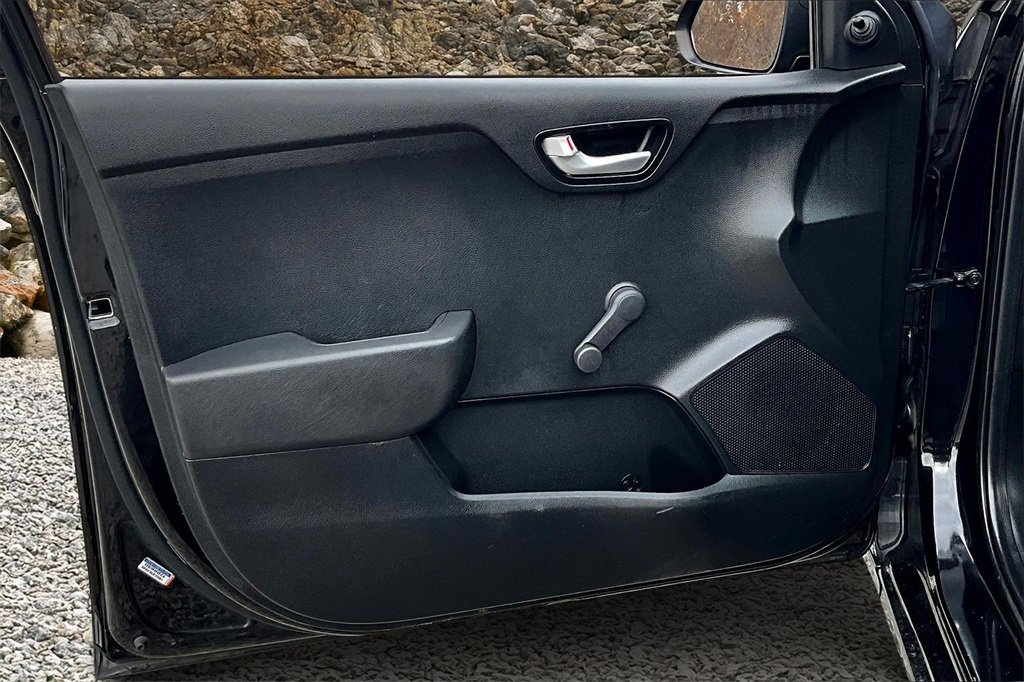 Used 2018 Kia Rio LX image 18