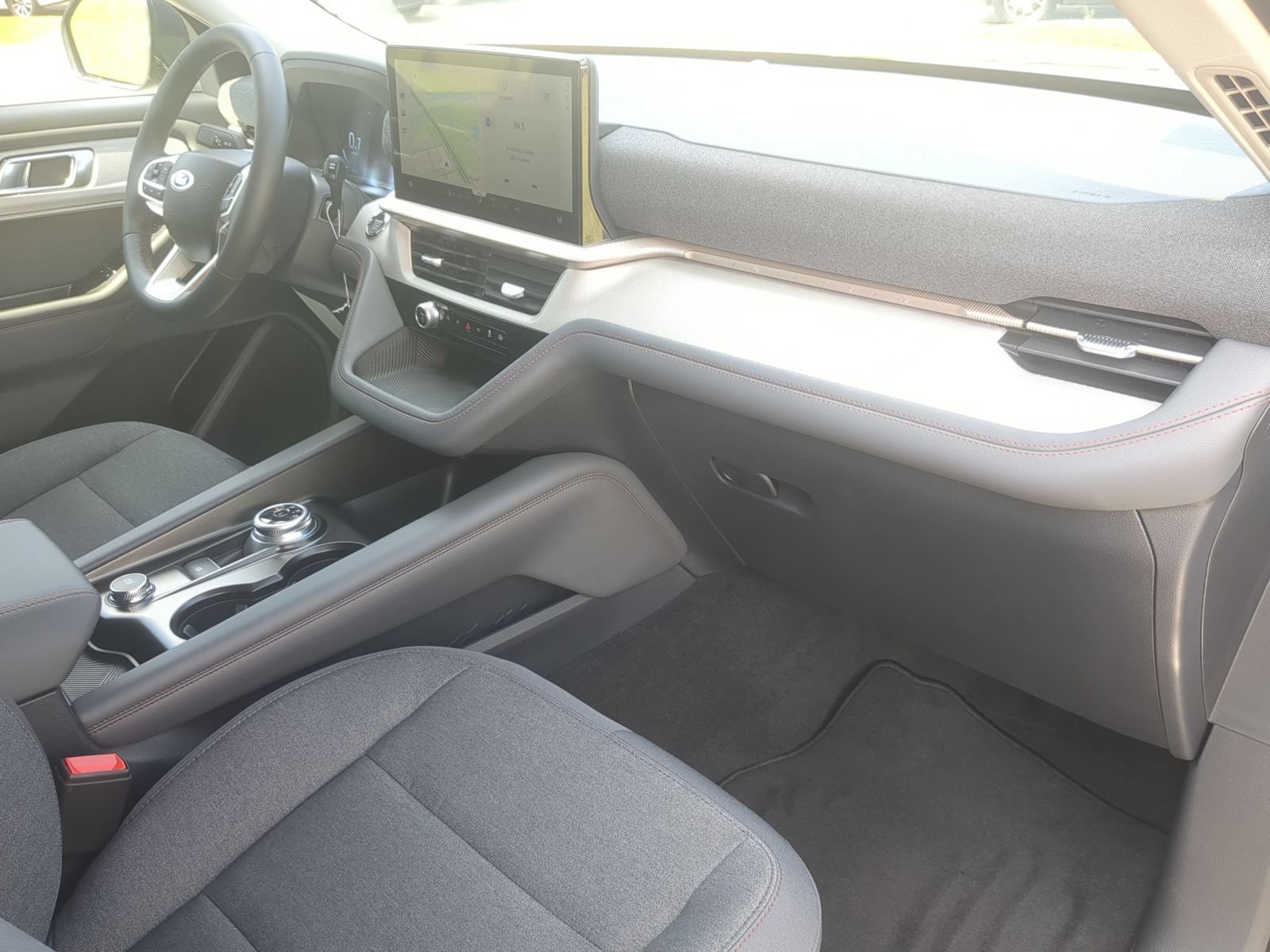 New 2026 Ford Explorer Active AWD/4WD image 38