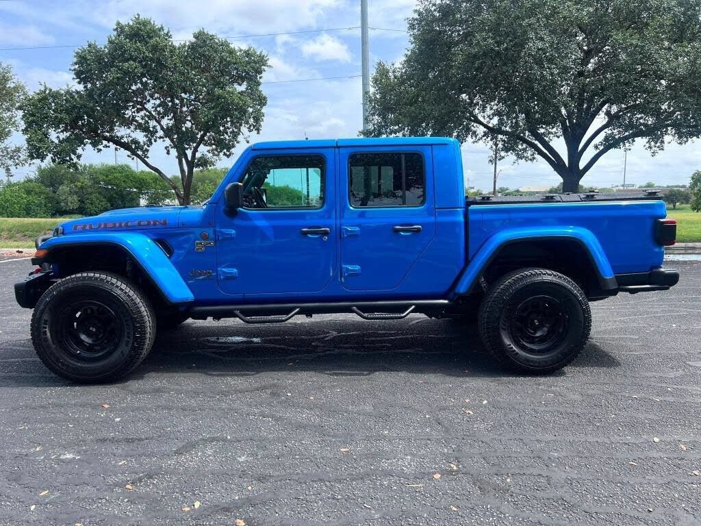 Used 2020 Jeep Gladiator Rubicon AWD/4WD image 2