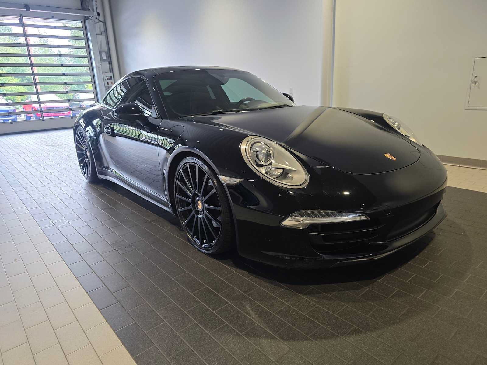 Used 2014 Porsche 911 Carrera 4S AWD/4WD image 9