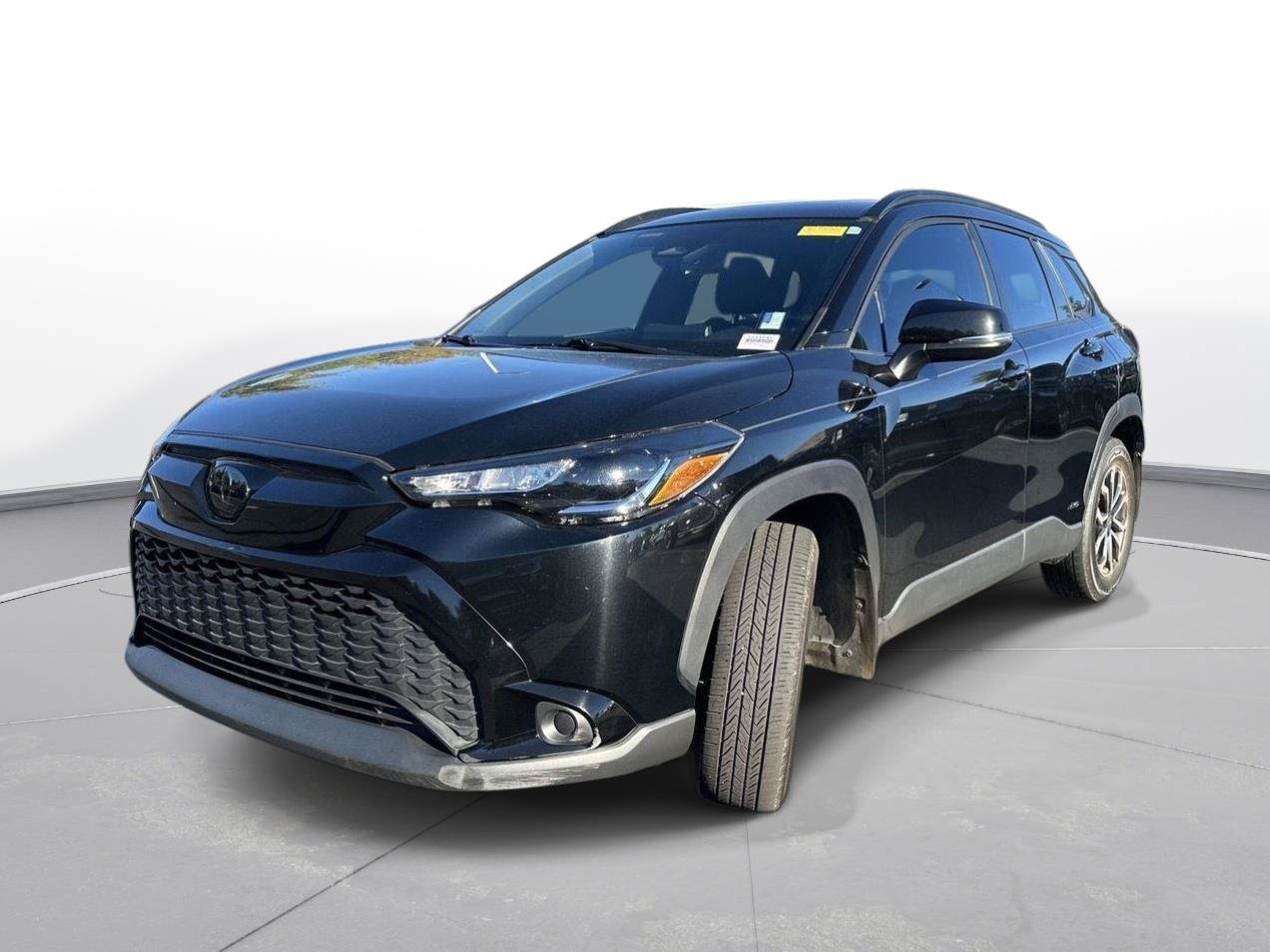 Used 2024 Toyota Corolla Cross AWD Hybrid image 2
