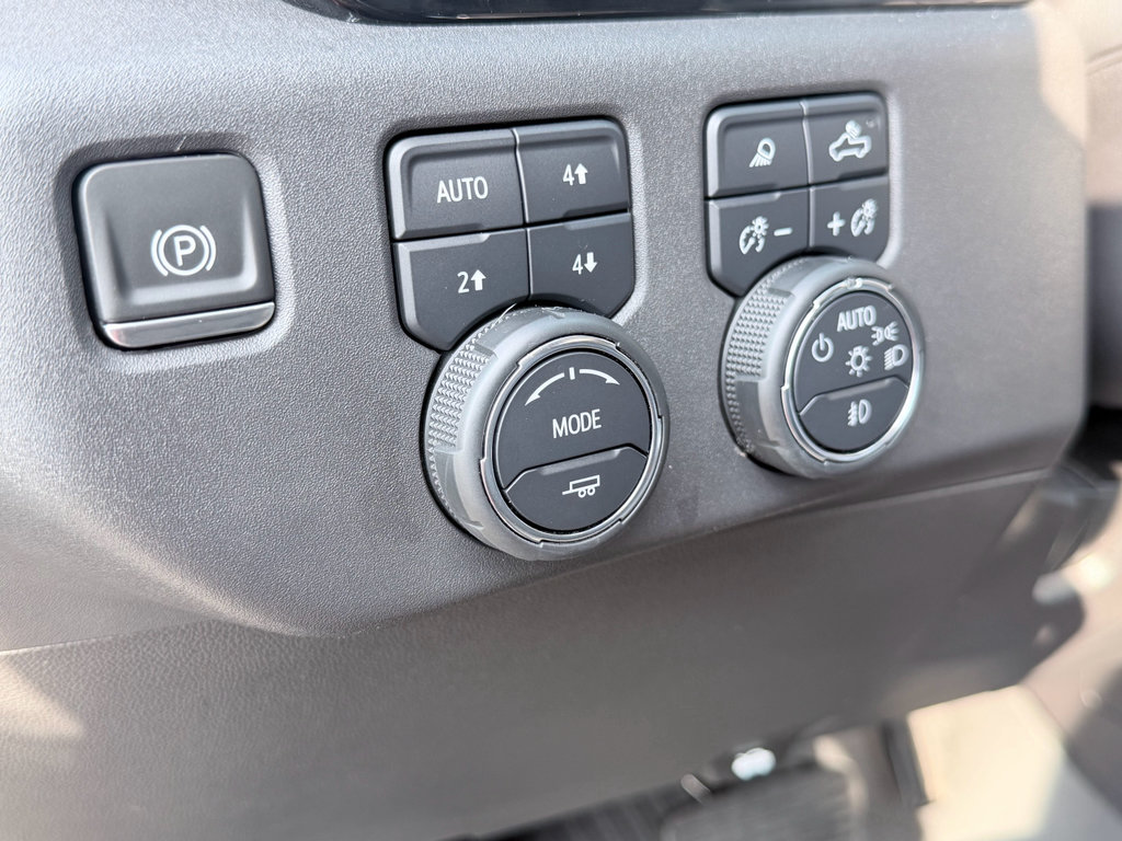 Used 2024 Chevrolet Silverado 1500 ZR2 AWD/4WD image 11