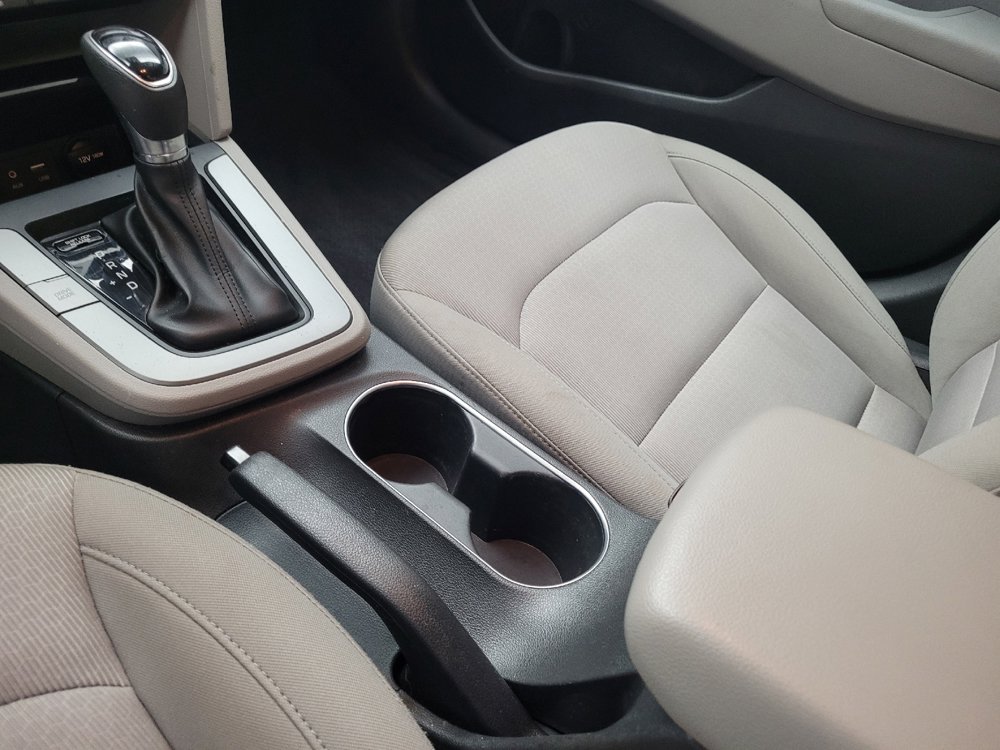 Used 2018 Hyundai Elantra SE FWD image 26