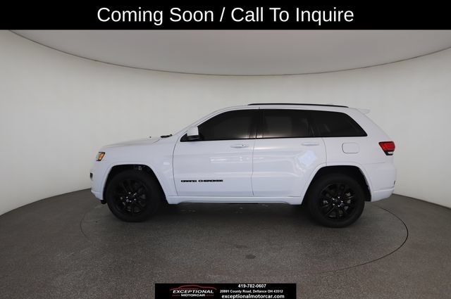 Used 2020 Jeep Grand Cherokee Altitude AWD/4WD image 7
