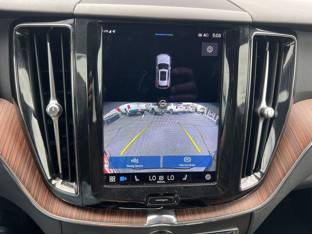 Used 2023 Volvo XC60 B5 Plus image 40