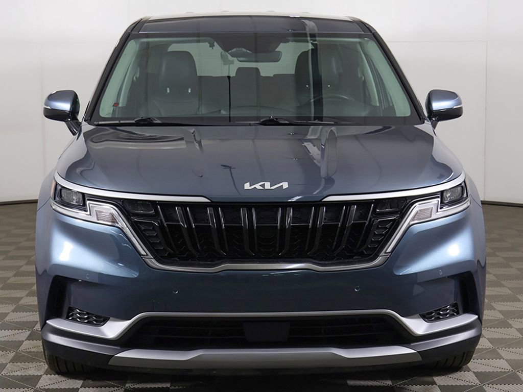 Used 2024 Kia Carnival EX FWD image 13