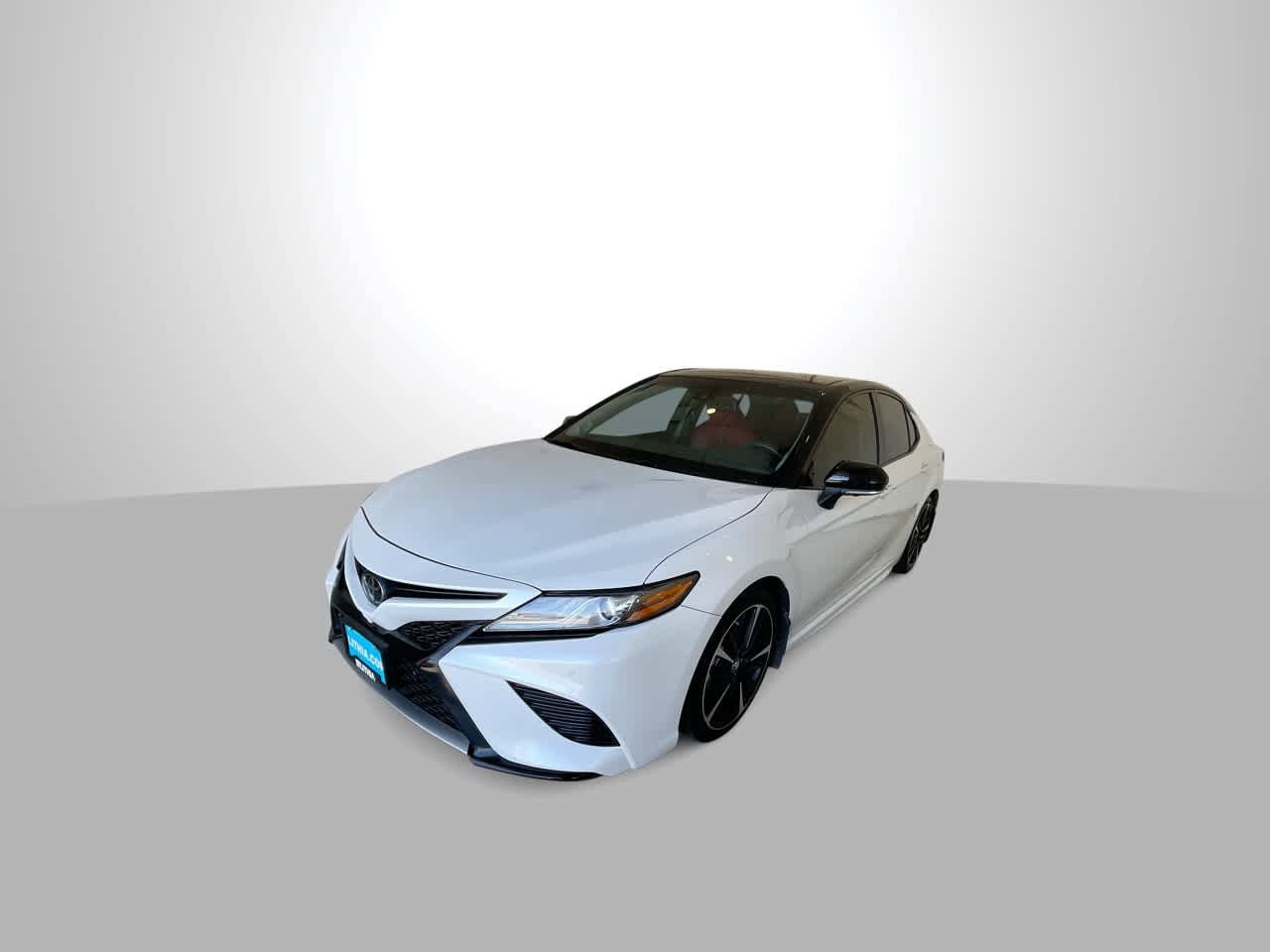 Used 2018 Toyota Camry XSE w/ Driver Assist Package FWD image 4